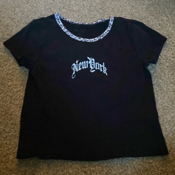 Brandy Melville Tops - brandy melville/ john galt baby tee